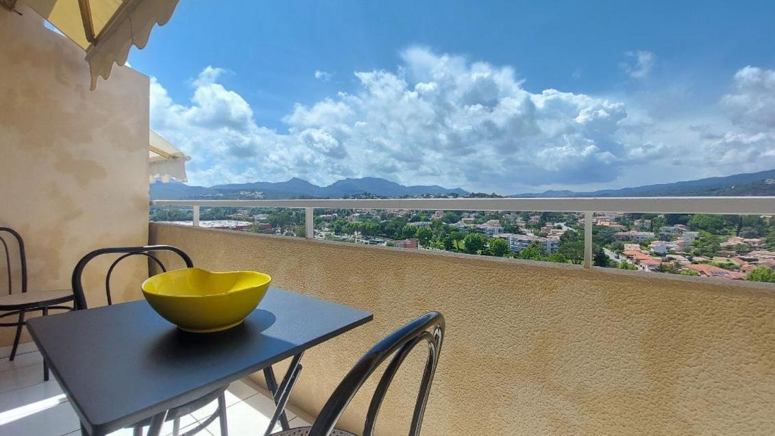 Studio Chez Nanie Residence Le Concorde Cannes Marina Mandelieu 外观 照片